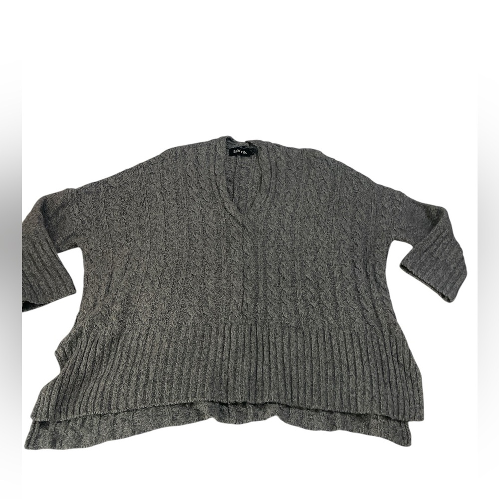 Fabri’k grey oversized v neck cable knit batwing flowy slouch sweater comfy L